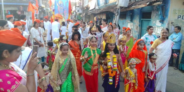 अक्षता कलश शोभा यात्रेतील वेशभूषा ठरल्या आकर्षक