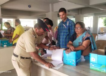 पोलिसांनी गिरवले निवडणूक प्रशिक्षणाचे धडे