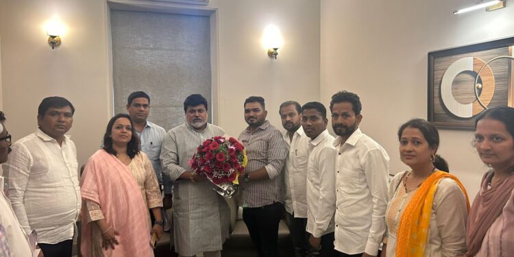 आमच्या मुळावर उठणारा प्रकल्प नको