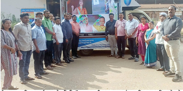 पोलादपूरात व्हिव्हिपॅट मशीनद्वारे जनजागृती