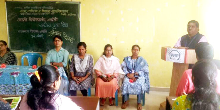 पी.एन.पी संकुलात अभ्यास दिवस साजरा