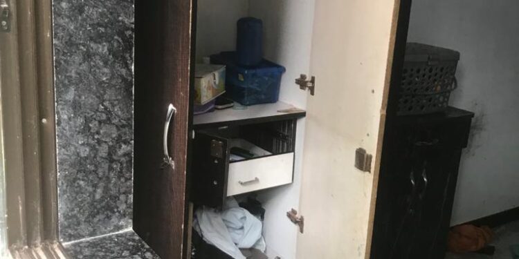 उरण पोलीस ठाण्याच्या हद्दीत घरफोडी