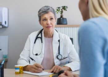 स्त्री रोग तपासणी शिबीर