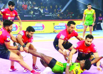 बेंगलुरु बुल्सचा शेवटच्या मिनिटाला विजय
