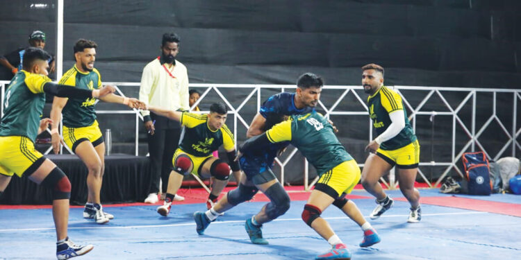 स्व. उमेश शेणॉय स्मृती चषक कबड्डी स्पर्धा