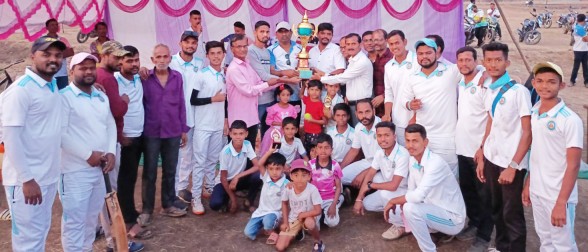 गावदेवी क्रिकेट स्पर्धा; धाक्सुद चिल्हे विजयी