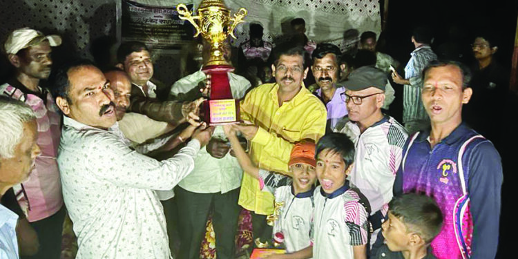 बल्हे संघ प्रथम क्रमांकाचा मानकरी