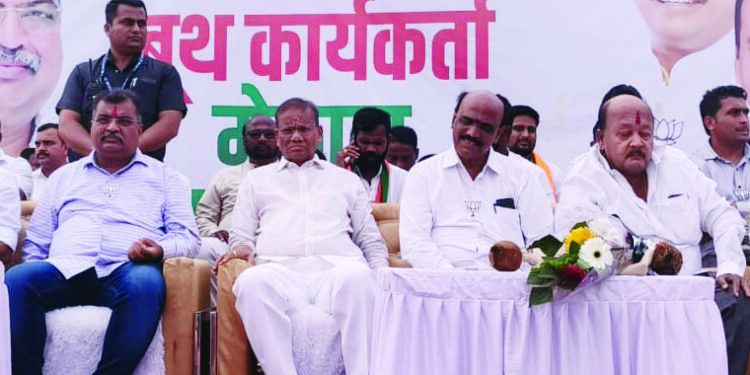 महायुतीतील गटबाजी चव्हाट्यावर