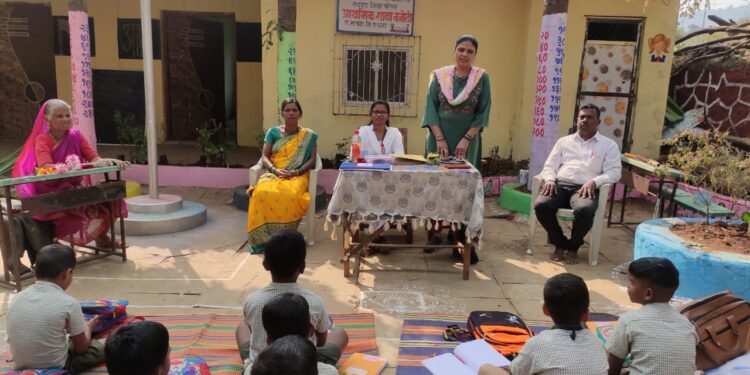 बनोटी येथे महिलांसाठी उद्बोधन वर्ग