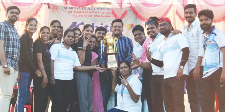 इंजिनीअरिंग महाविद्यालयात क्रीडा स्पर्धा उत्साहात