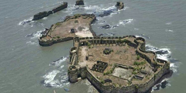 पद्मदुर्गचा विकास आराखडा तयार होणार