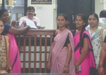 अंगणवाडी कर्मचार्‍यांचे तहसिलदारांना निवेदन