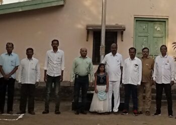 बांधकाम विभागातर्फे मानवंदना