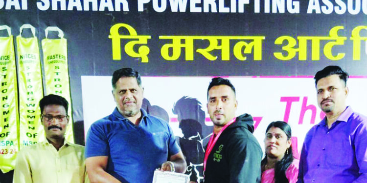 वासिल बकवालला रौप्यपदक