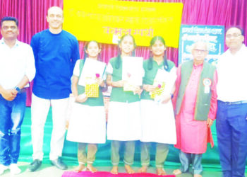वक्तृत्व स्पर्धेत रातवड विद्यायलचे यश