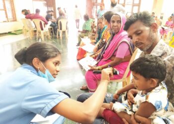 रोहयात नेत्रतपासणी शिबिराला प्रतिसाद