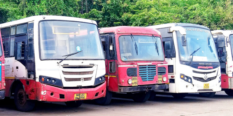 श्रीवर्धनच्या लांब पल्ल्याच्या गाड्यांना अनेक थांबे