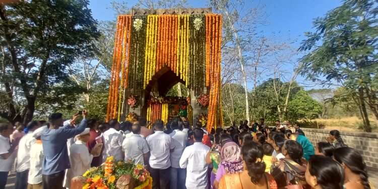 पाचाड येथे राजमाता जिजाऊ जन्मोत्सव साजरा