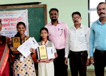 विज्ञान प्रदर्शनात तळे विभागास यश