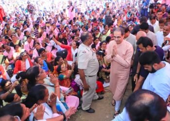 जर हेच हात सरकारच्या कानाखाली आपटले तर