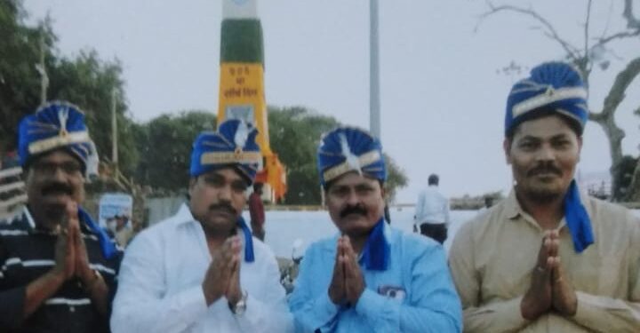 शौर्य दिनानिमित्त विजयस्तंभास अभिवादन