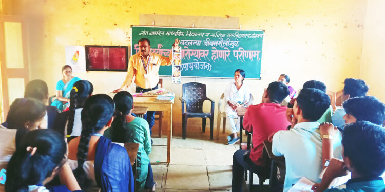 बदलत्या जीवनशैलीमुळे विद्यार्थ्यांचे आरोग्य धोक्यातचे