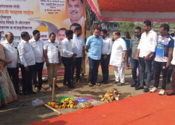 विंधणे रस्ता होणार चकाचक