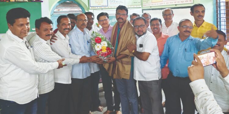 प्रा. शिक्षक संघाच्या तालुकाध्यक्षपदी संदीप जाधव