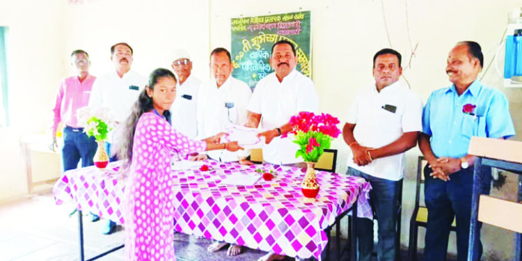 राजखलाटी विद्यालयात विविध कार्यक्रम