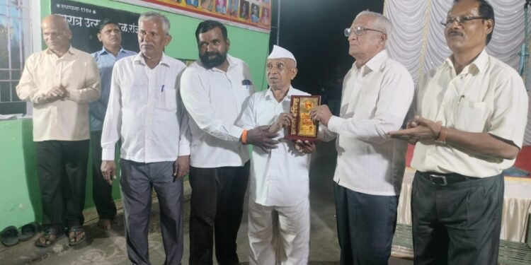 वक्तृत्व स्पर्धेतून उलगडला शिवरायांचा इतिहास