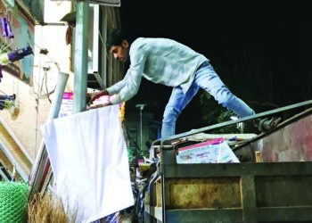 नेरळ गाव बॅनरमुक्त