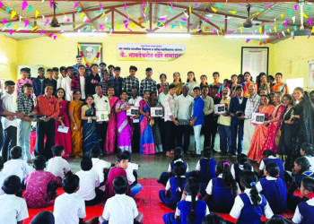 दहावी, बारावीच्या विद्यार्थ्यांना निरोप