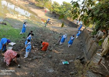 चिरनेर गावात स्वच्छता अभियान