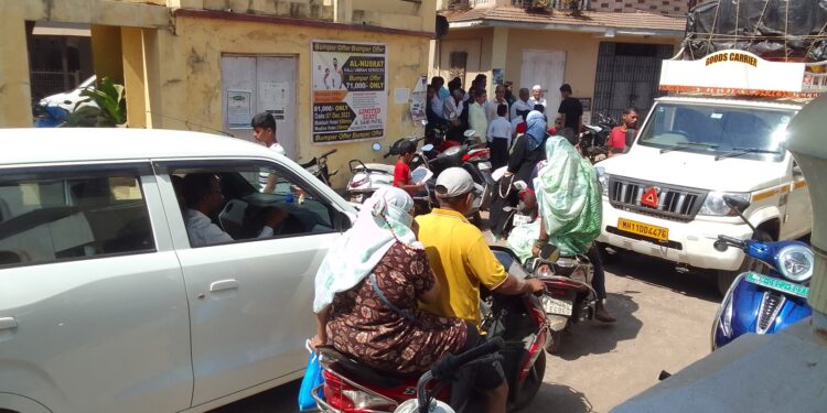 वाहतूक कोंडी कधी सुटणार?