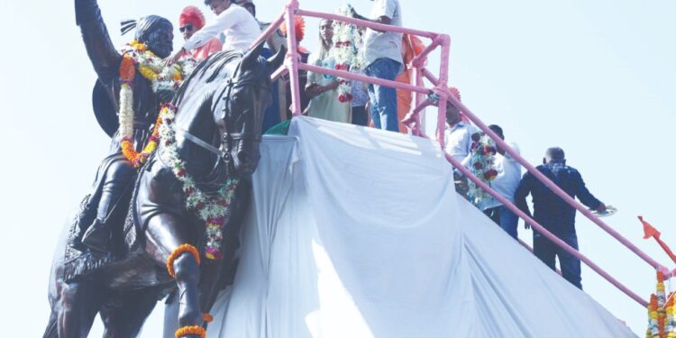 अलिबागमध्ये ठिकठिकाणी शिवजयंती साजरी