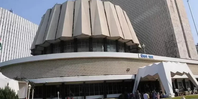 अर्थसंकल्पीय अधिवेशनात सत्ताधारी-विरोधकांमध्ये रंगणार कलगीतुरा