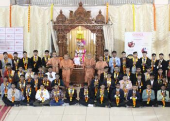 गुरुकुलमध्ये समावर्तन कार्यक्रम संपन्न