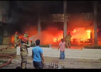 खारघरमधील ‘हायवे ब्रेक’ जळून खाक