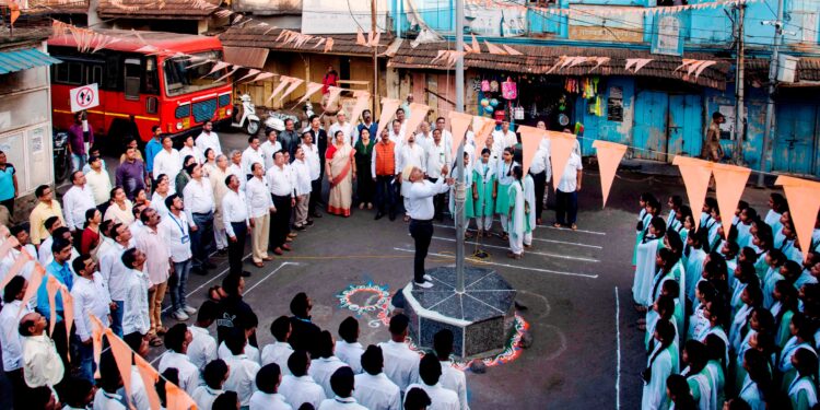 मुक्तीसंग्राम दिनानिमित्त मुरुडमध्ये ध्वजारोहण