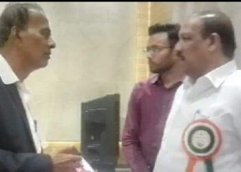 आदिवासी विद्यार्थ्यांना धनुर्विद्येचे प्रशिक्षण द्यावे