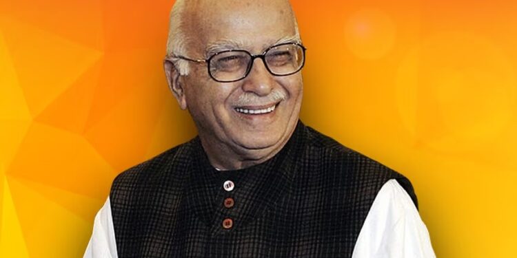 लालकृष्ण आडवाणींना भारतरत्न जाहीर