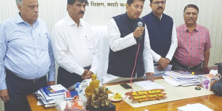 पेपर तपासणीवरील बहिष्कार मागे