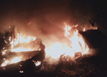 माथेरानमध्ये मोबाईल स्वच्छतागृहाला आग