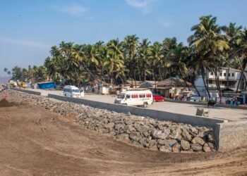 मुरुड किनारा झाला चकाचक