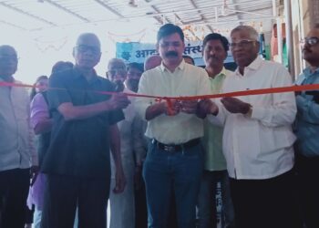 पेणमध्ये शिवकालीन शस्त्रांचे प्रदर्शन