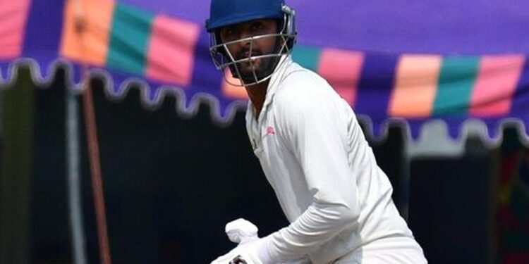 कर्नाटक विरुद्ध विदर्भ भक्कम स्थितीत