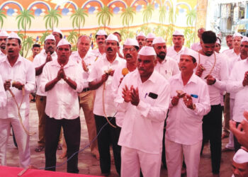 रिक्षा चालक-मालक संघटनेची महापूजा