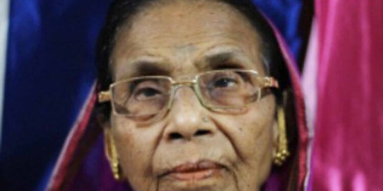 निलेश साळवी यांना मातृशोक