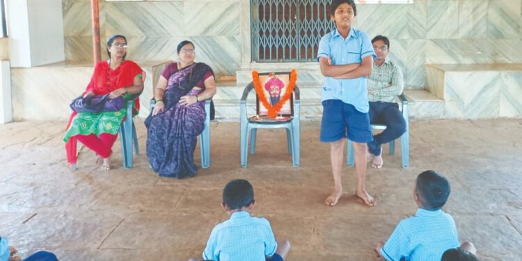 कुडली शाळेत सेवालाल जयंती साजरी