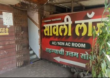 धक्कादायक! वडखळमध्ये हॉटेल व्यवस्थापकाची गळा चिरुन हत्या